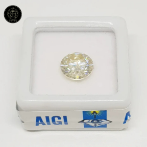 Moissanite Gemstone - To Improve Love Life and Luxury